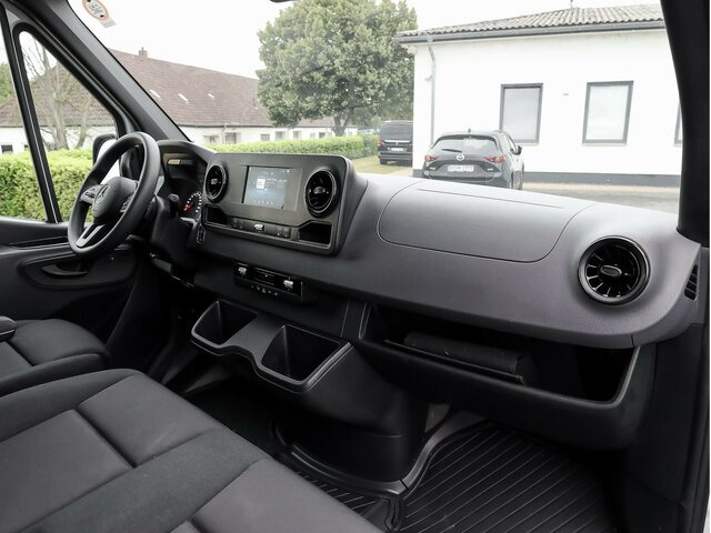 MERCEDES-BENZ Sprinter 317 CDI,3665mm,Automatik,Kamera - Furgon: slika 4 MERCEDES-BENZ Sprinter 317 CDI,3665mm,Automatik,Kamera - Furgon: slika 4