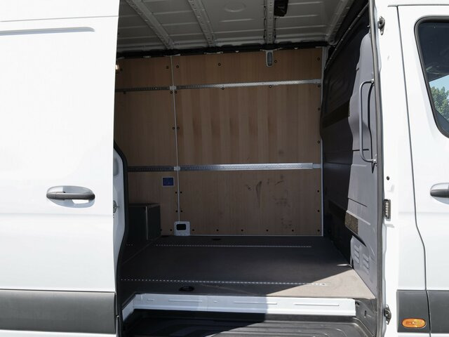 MERCEDES-BENZ Sprinter 317 CDI,3665mm,Automatik,Kamera - Furgon: slika 2 MERCEDES-BENZ Sprinter 317 CDI,3665mm,Automatik,Kamera - Furgon: slika 2
