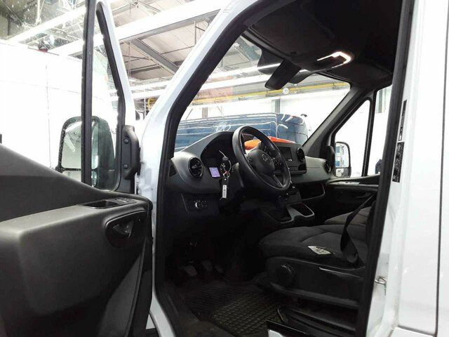 Furgon MERCEDES-BENZ Sprinter 317 CDI Kasten,L2H2,MBUX,Kamera: slika 19