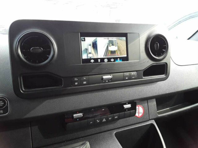 MERCEDES-BENZ Sprinter 317 CDI Kasten,L2H2,MBUX,Kamera... - Furgon: slika 4 MERCEDES-BENZ Sprinter 317 CDI Kasten,L2H2,MBUX,Kamera... - Furgon: slika 4