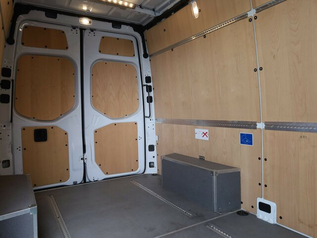 Furgon MERCEDES-BENZ Sprinter 317 CDI Kasten,L2H2,MBUX,Kamera: slika 23
