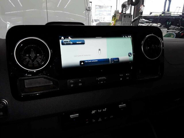 MERCEDES-BENZ Sprinter 317 CDI,L2H2,Automatik,Kamera,LED - Furgon: slika 3 MERCEDES-BENZ Sprinter 317 CDI,L2H2,Automatik,Kamera,LED - Furgon: slika 3