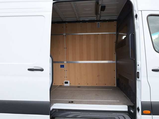 MERCEDES-BENZ Sprinter 317 Maxi,9GTronic,MBUX,Kamera... - Furgon: slika 2 MERCEDES-BENZ Sprinter 317 Maxi,9GTronic,MBUX,Kamera... - Furgon: slika 2