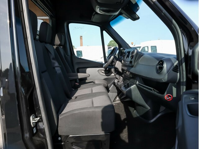 MERCEDES-BENZ Sprinter 317 Maxi,MBUX,Kamera,Tempomat - Furgon: slika 3 MERCEDES-BENZ Sprinter 317 Maxi,MBUX,Kamera,Tempomat - Furgon: slika 3