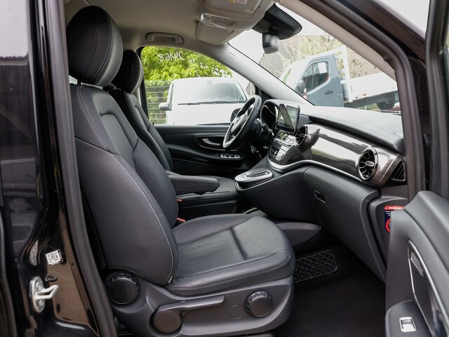 MERCEDES-BENZ V 300 Avantgarde,Extralang,2xSchiebetür el.,AHK... - Minibus, Putnički kombi: slika 2 MERCEDES-BENZ V 300 Avantgarde,Extralang,2xSchiebetür el.,AHK... - Minibus, Putnički kombi: slika 2