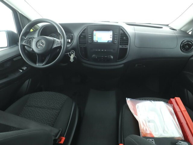 MERCEDES-BENZ Vito 114 TourerPro,Extralang,8Sitzer,Automatik... - Putnički kombi: slika 2 MERCEDES-BENZ Vito 114 TourerPro,Extralang,8Sitzer,Automatik... - Putnički kombi: slika 2