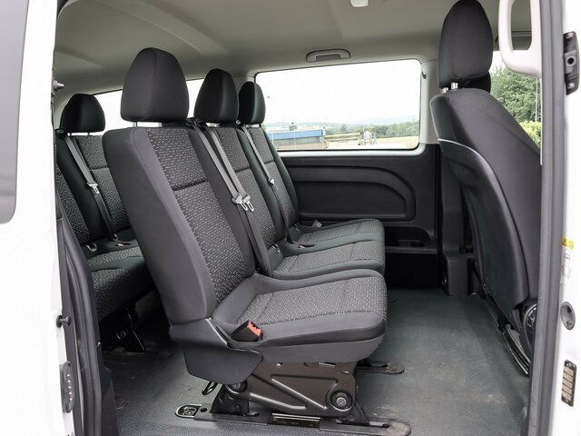 MERCEDES-BENZ Vito 114 TourerPro,Extralang,AMF Rollstuhlrampe - Putnički kombi: slika 2 MERCEDES-BENZ Vito 114 TourerPro,Extralang,AMF Rollstuhlrampe - Putnički kombi: slika 2