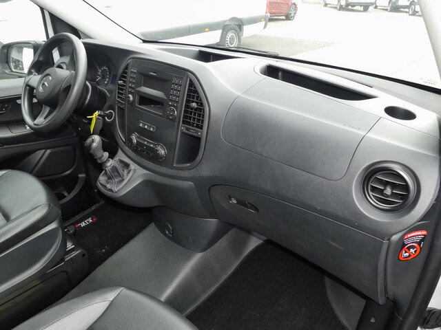 MERCEDES-BENZ Vito 114 TourerPro,Extralang,AMF Rollstuhlrampe - Minibus, Putnički kombi: slika 5 MERCEDES-BENZ Vito 114 TourerPro,Extralang,AMF Rollstuhlrampe - Minibus, Putnički kombi: slika 5