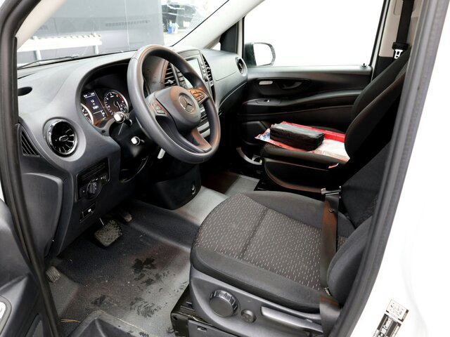 MERCEDES-BENZ Vito 114 TourerPro,lang,Automatik,8Sitze,Kamera... - Putnički kombi: slika 2 MERCEDES-BENZ Vito 114 TourerPro,lang,Automatik,8Sitze,Kamera... - Putnički kombi: slika 2