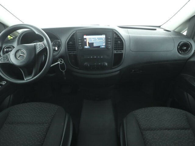 MERCEDES-BENZ Vito 114 TourerPro,lang,Automatik,8Sitze,Kamera... - Putnički kombi: slika 2 MERCEDES-BENZ Vito 114 TourerPro,lang,Automatik,8Sitze,Kamera... - Putnički kombi: slika 2