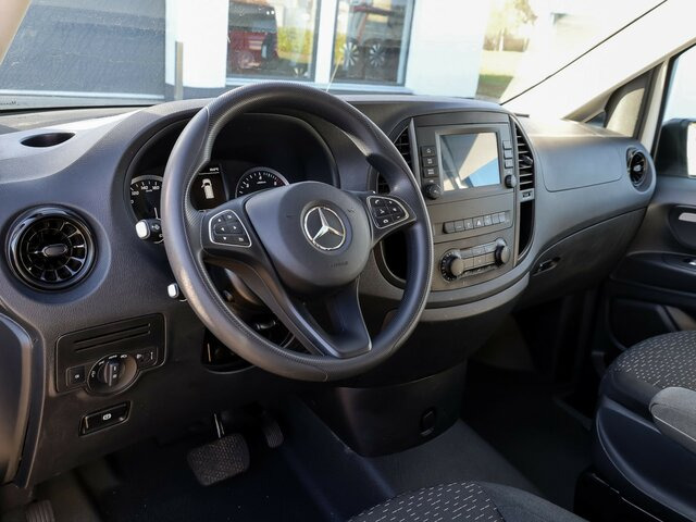 MERCEDES-BENZ Vito 114 TourerPro,lang,Automatik,8Sitze,Kamera... - Putnički kombi: slika 5 MERCEDES-BENZ Vito 114 TourerPro,lang,Automatik,8Sitze,Kamera... - Putnički kombi: slika 5