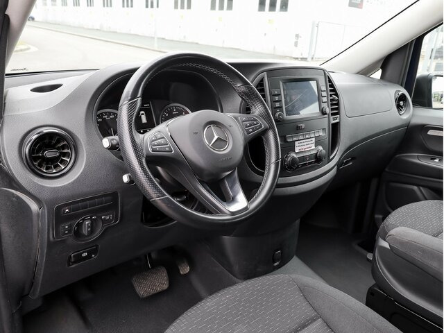 MERCEDES-BENZ Vito 114 TourerPro,lang,Automatik,8Sitze,Navi - Putnički kombi: slika 5 MERCEDES-BENZ Vito 114 TourerPro,lang,Automatik,8Sitze,Navi - Putnički kombi: slika 5