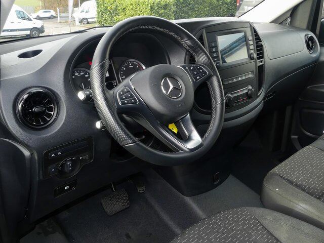 MERCEDES-BENZ Vito 116CDI lang,TourerPro,2Klima,9Sitze,Kamera - Minibus, Putnički kombi: slika 4 MERCEDES-BENZ Vito 116CDI lang,TourerPro,2Klima,9Sitze,Kamera - Minibus, Putnički kombi: slika 4