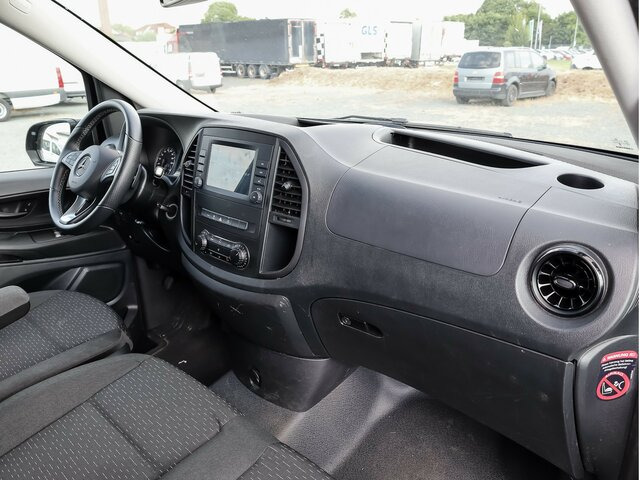 MERCEDES-BENZ Vito 116CDI lang,TourerPro,2Klima,9Sitze,Kamera - Minibus, Putnički kombi: slika 4 MERCEDES-BENZ Vito 116CDI lang,TourerPro,2Klima,9Sitze,Kamera - Minibus, Putnički kombi: slika 4