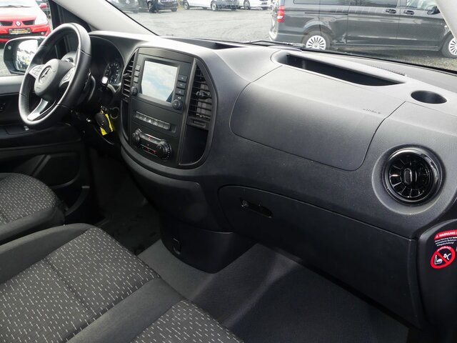 MERCEDES-BENZ Vito 116CDI lang,TourerPro,2xKlima,9Sitze,Kamera - Putnički kombi: slika 3 MERCEDES-BENZ Vito 116CDI lang,TourerPro,2xKlima,9Sitze,Kamera - Putnički kombi: slika 3