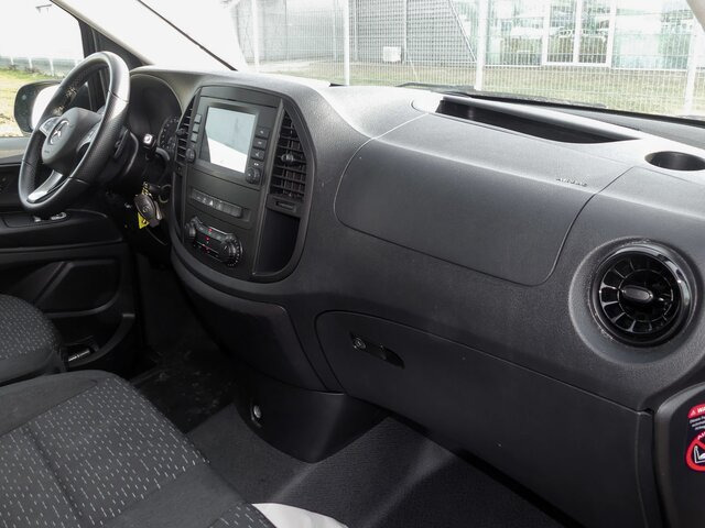 MERCEDES-BENZ Vito 116TourerPro ,Extralang,2xKlima,Kamera,AHK - Minibus, Putnički kombi: slika 3 MERCEDES-BENZ Vito 116TourerPro ,Extralang,2xKlima,Kamera,AHK - Minibus, Putnički kombi: slika 3