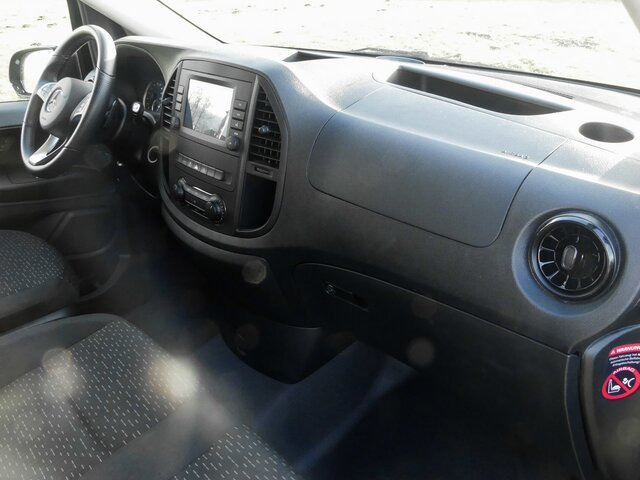 MERCEDES-BENZ Vito 116TourerPro ,Extralang,2xKlima,Kamera,AHK - Minibus, Putnički kombi: slika 3 MERCEDES-BENZ Vito 116TourerPro ,Extralang,2xKlima,Kamera,AHK - Minibus, Putnički kombi: slika 3