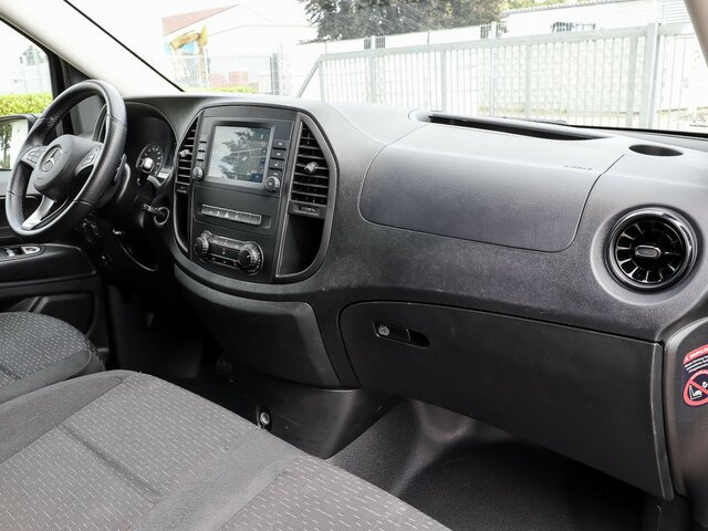 MERCEDES-BENZ Vito 116TourerPro ,Extralang,2xKlima,Kamera,AHK - Minibus, Putnički kombi: slika 4 MERCEDES-BENZ Vito 116TourerPro ,Extralang,2xKlima,Kamera,AHK - Minibus, Putnički kombi: slika 4