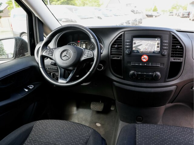 MERCEDES-BENZ Vito 116TourerPro ,Extralang,2xKlima,Kamera,AHK - Minibus, Putnički kombi: slika 5 MERCEDES-BENZ Vito 116TourerPro ,Extralang,2xKlima,Kamera,AHK - Minibus, Putnički kombi: slika 5