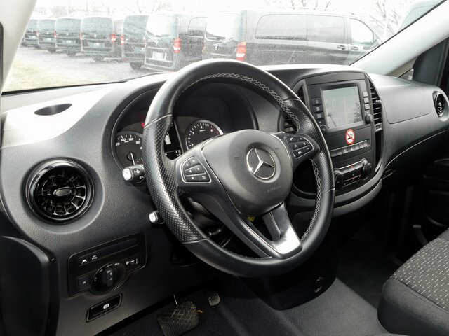 MERCEDES-BENZ Vito 116TourerPro ,Extralang,2xKlima,Kamera,AHK - Minibus, Putnički kombi: slika 4 MERCEDES-BENZ Vito 116TourerPro ,Extralang,2xKlima,Kamera,AHK - Minibus, Putnički kombi: slika 4