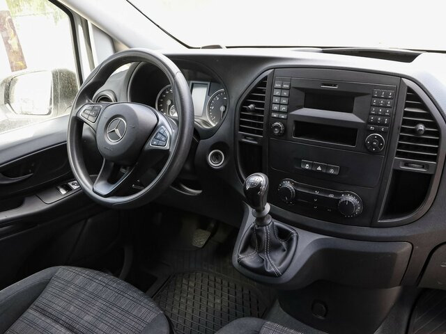 MERCEDES-BENZ Vito114CDI KA lang ,Klima,Sortimo Regal,AHK - Mali kombi: slika 4 MERCEDES-BENZ Vito114CDI KA lang ,Klima,Sortimo Regal,AHK - Mali kombi: slika 4