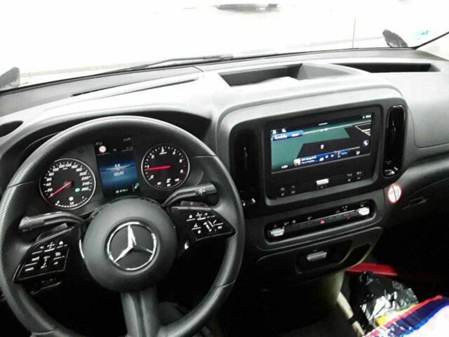 MERCEDES-BENZ Vito116CDI KA Extralang,Automatik,Klima,Kamera... - Mali kombi: slika 4 MERCEDES-BENZ Vito116CDI KA Extralang,Automatik,Klima,Kamera... - Mali kombi: slika 4