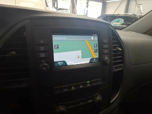 MERCEDES-BENZ Vito116CDI KA Extralang,Automatik,Klima,Kamera - Mali kombi: slika 3 MERCEDES-BENZ Vito116CDI KA Extralang,Automatik,Klima,Kamera - Mali kombi: slika 3