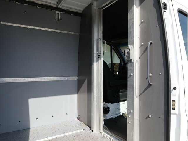 MERCEDES-BENZ eSprinter 312 Kasten FWD,3.924mm Radstand - Furgon, Električno dostavno vozilo: slika 3 MERCEDES-BENZ eSprinter 312 Kasten FWD,3.924mm Radstand - Furgon, Električno dostavno vozilo: slika 3