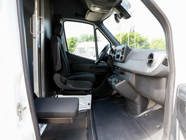 MERCEDES-BENZ eSprinter 312 Kasten FWD,3.924mm Radstand - Furgon, Električno dostavno vozilo: slika 3 MERCEDES-BENZ eSprinter 312 Kasten FWD,3.924mm Radstand - Furgon, Električno dostavno vozilo: slika 3