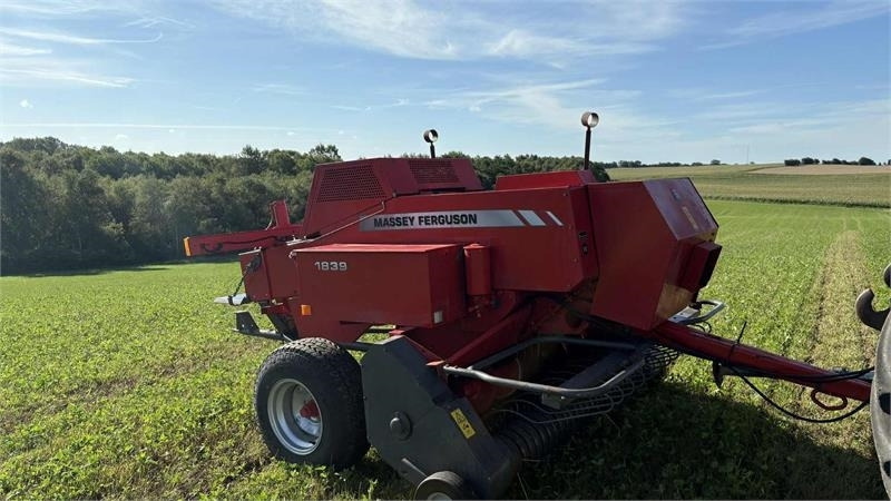 Massey Ferguson 1839 Småballe presser - Omotač za bale: slika 2 Massey Ferguson 1839 Småballe presser - Omotač za bale: slika 2
