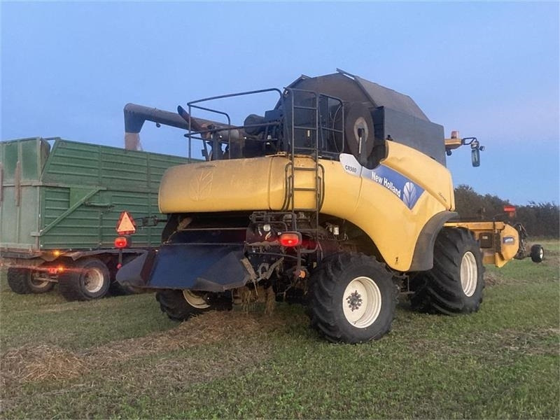 New Holland CR 980 1050er hjul og 30Fod 4 hjulstræk - Kombinovani kombajn: slika 5 New Holland CR 980 1050er hjul og 30Fod 4 hjulstræk - Kombinovani kombajn: slika 5