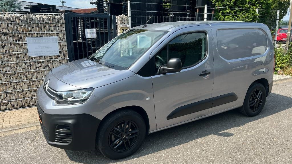 Citroën Berlingo 1.5 Blue HDI, Kasten, 8 Reifen, Klima - Dostavno vozilo sa zatvorenim sandukom: slika 2 Citroën Berlingo 1.5 Blue HDI, Kasten, 8 Reifen, Klima - Dostavno vozilo sa zatvorenim sandukom: slika 2