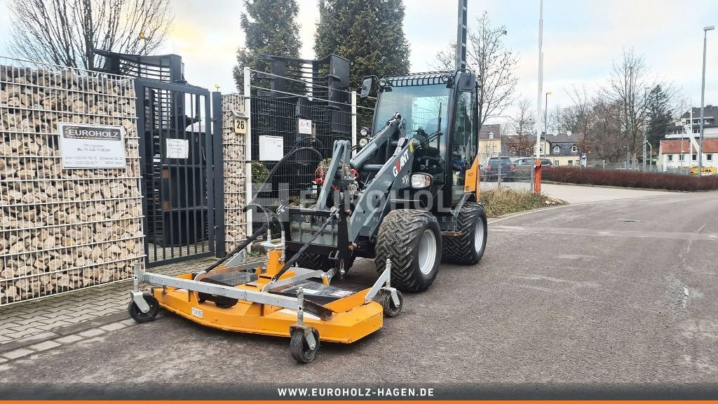 GiANT Radlader V452T, Bodenfräse, Mähwerk, Frontschaufel - Zglobni utovarivač: slika 3 GiANT Radlader V452T, Bodenfräse, Mähwerk, Frontschaufel - Zglobni utovarivač: slika 3