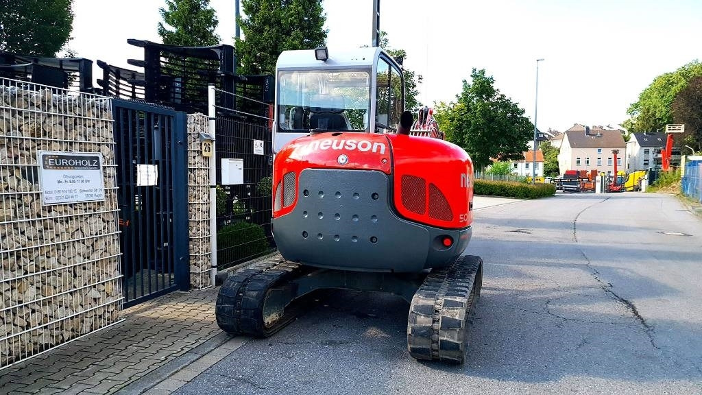 Neuson 50 Z 3 RD - Mini bager: slika 2 Neuson 50 Z 3 RD - Mini bager: slika 2