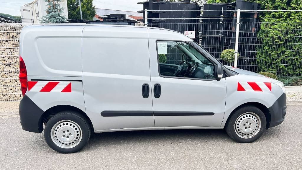 Opel Combo, 1.3 CDTi, Kastenwagen, Klima, PDC - Dostavno vozilo sa zatvorenim sandukom: slika 2 Opel Combo, 1.3 CDTi, Kastenwagen, Klima, PDC - Dostavno vozilo sa zatvorenim sandukom: slika 2