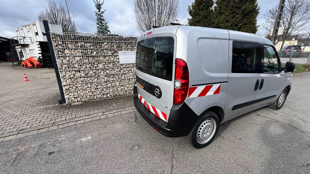 Opel Combo 1.3, Kasten, Transporter, Werkstattschränke - Dostavno vozilo sa zatvorenim sandukom: slika 3 Opel Combo 1.3, Kasten, Transporter, Werkstattschränke - Dostavno vozilo sa zatvorenim sandukom: slika 3