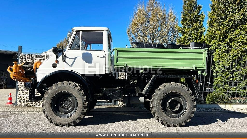 Unimog 406 Allrad Zapfwelle Luftkompressor Pritsche AHK - Kamion sa golom šasijom i zatvorenom kabinom: slika 3 Unimog 406 Allrad Zapfwelle Luftkompressor Pritsche AHK - Kamion sa golom šasijom i zatvorenom kabinom: slika 3