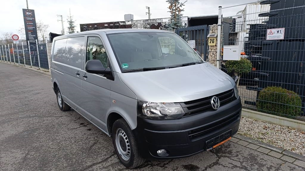 Volkswagen T5 2.0 TDI, Transporter, Kasten, Werkstattschränke - Dostavno vozilo sa zatvorenim sandukom: slika 1 Volkswagen T5 2.0 TDI, Transporter, Kasten, Werkstattschränke - Dostavno vozilo sa zatvorenim sandukom: slika 1