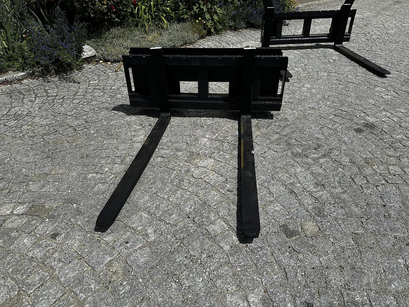 Big Palettengabel mit Bobcat 114cm Aufnahme - Viljuška za Oprema za rukovanje materijalima: slika 1 Big Palettengabel mit Bobcat 114cm Aufnahme - Viljuška za Oprema za rukovanje materijalima: slika 1