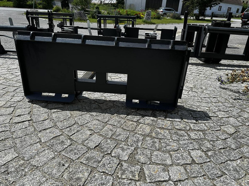 Big Palettengabel mit Bobcat 114cm Aufnahme - Viljuška za Oprema za rukovanje materijalima: slika 3 Big Palettengabel mit Bobcat 114cm Aufnahme - Viljuška za Oprema za rukovanje materijalima: slika 3