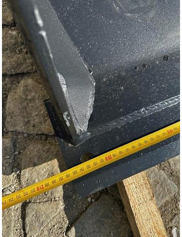 Big Volumenschaufel 200 cm mit JCB 520-50 Aufnahme - Kašika: slika 3 Big Volumenschaufel 200 cm mit JCB 520-50 Aufnahme - Kašika: slika 3