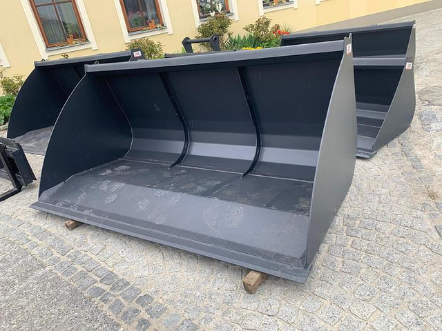 Big Volumenschaufel 250 cm mit Euro Aufnahme - Minibus, Putnički kombi: slika 2 Big Volumenschaufel 250 cm mit Euro Aufnahme - Minibus, Putnički kombi: slika 2