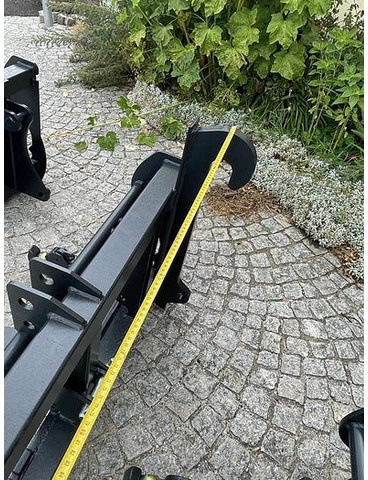 Big Adapter JCB Q fit auf 3 Punkt Aufnahme - Dodatak: slika 4 Big Adapter JCB Q fit auf 3 Punkt Aufnahme - Dodatak: slika 4