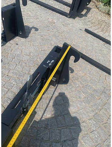 Big BIG Adapter Volvo L30 auf Euro Aufnahme - Dodatak: slika 4 Big BIG Adapter Volvo L30 auf Euro Aufnahme - Dodatak: slika 4