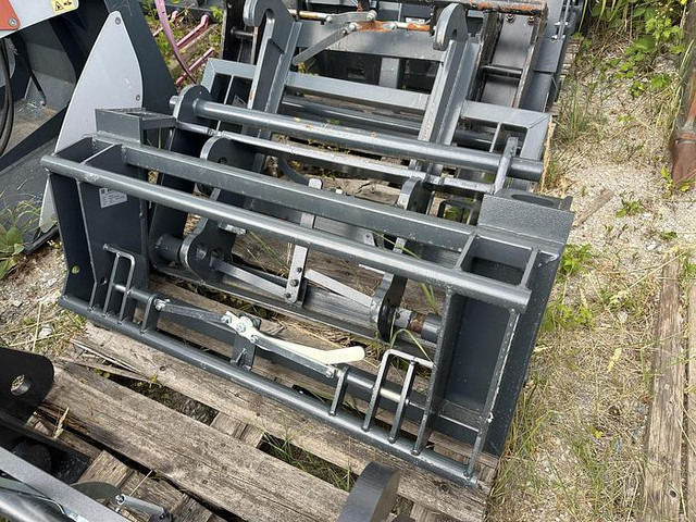 Sonarol John Deere Adapter pass. zu Euro Aufnahme - Dodatak: slika 4 Sonarol John Deere Adapter pass. zu Euro Aufnahme - Dodatak: slika 4