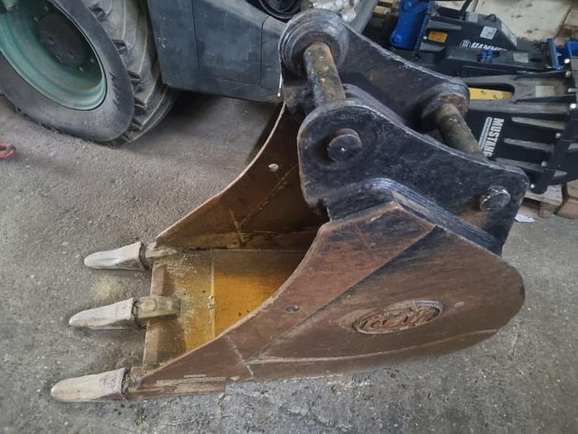GEITH Tieflöffel 60cm Arbeitsbreite - Kašika: slika 1 GEITH Tieflöffel 60cm Arbeitsbreite - Kašika: slika 1