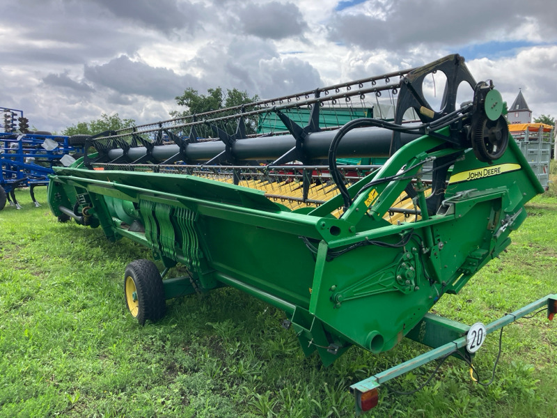 John Deere 630R mit Sonnenblumenvorsatz - Kombinovani kombajn: slika 5 John Deere 630R mit Sonnenblumenvorsatz - Kombinovani kombajn: slika 5