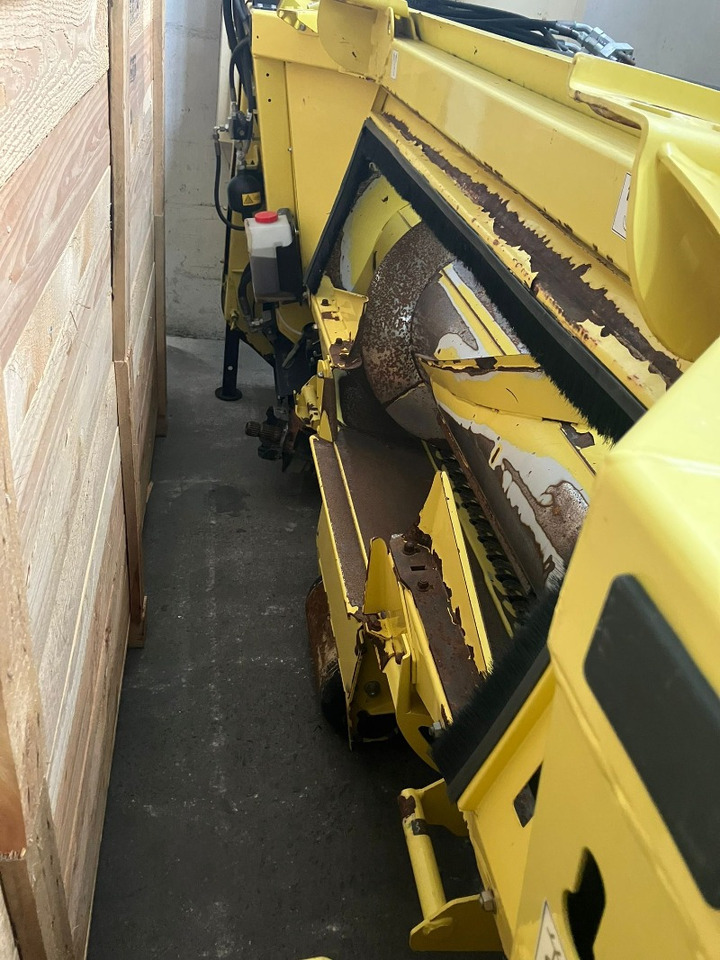 John Deere 8400i mit Kemper 360 und Pick-Up 639 - Kombajn: slika 3 John Deere 8400i mit Kemper 360 und Pick-Up 639 - Kombajn: slika 3