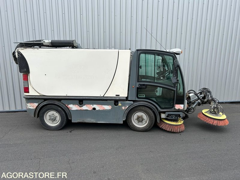 BALAYEUSE DE VOIRIE - BOSCHUNG - S3 - 2004 - 7 865 HEURES - Autočistilica: slika 2 BALAYEUSE DE VOIRIE - BOSCHUNG - S3 - 2004 - 7 865 HEURES - Autočistilica: slika 2