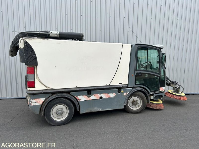 BALAYEUSE DE VOIRIE - BOSCHUNG - S3 - 2004 - 7 865 HEURES - Autočistilica: slika 3 BALAYEUSE DE VOIRIE - BOSCHUNG - S3 - 2004 - 7 865 HEURES - Autočistilica: slika 3